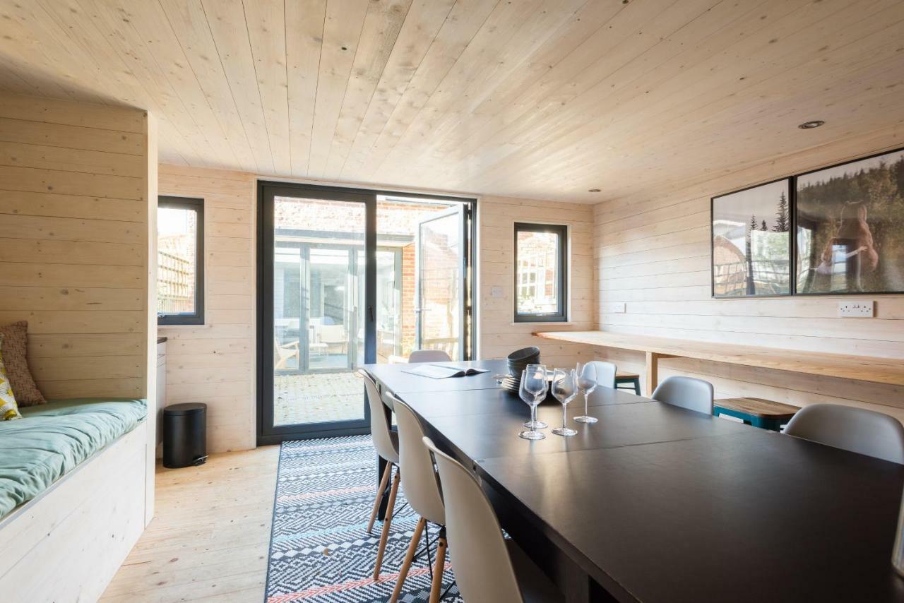 The Navy Court - Scandinavian Inspired 4Bdr Home Oxford Exteriör bild