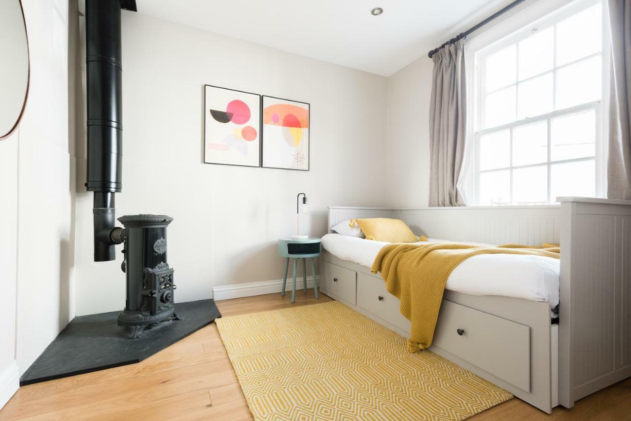 The Navy Court - Scandinavian Inspired 4Bdr Home Oxford Exteriör bild