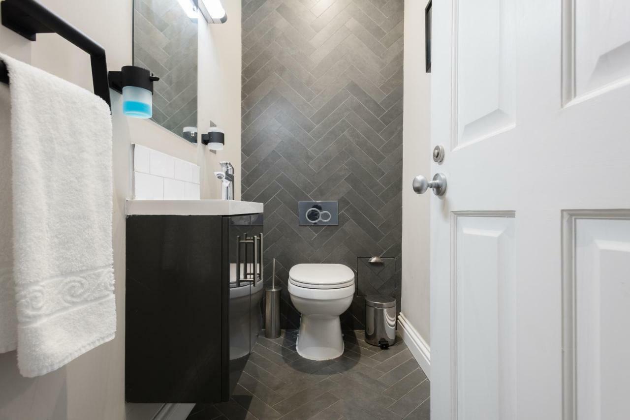The Navy Court - Scandinavian Inspired 4Bdr Home Oxford Exteriör bild