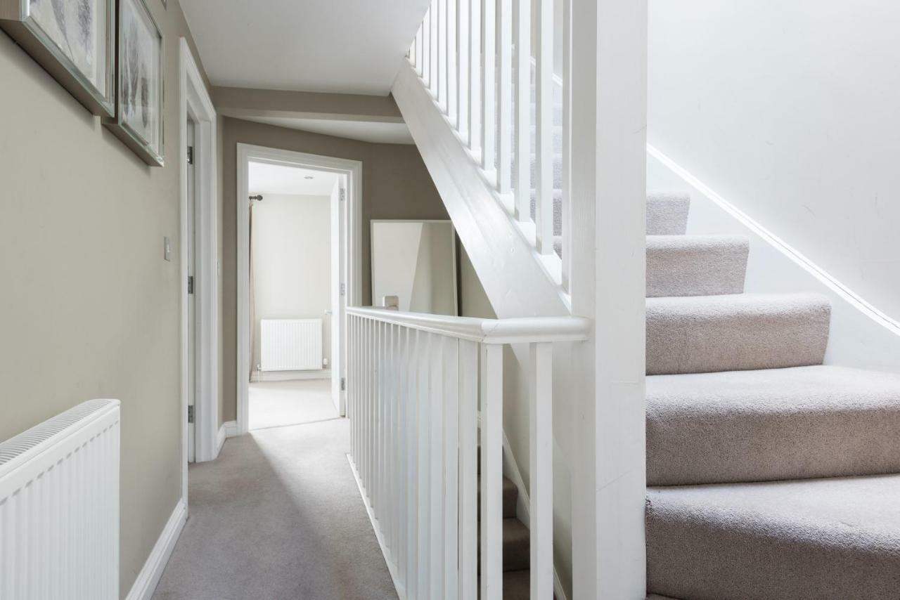 The Navy Court - Scandinavian Inspired 4Bdr Home Oxford Exteriör bild