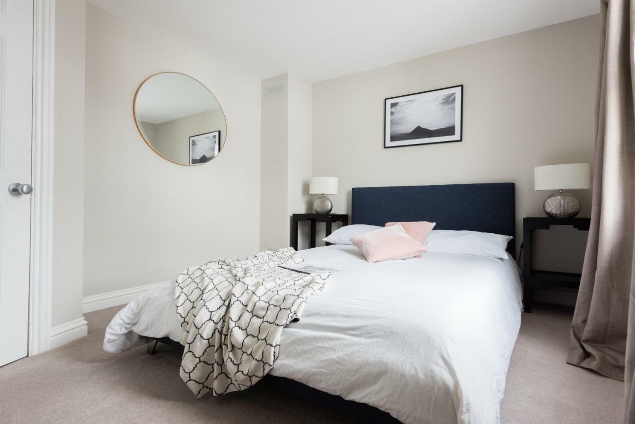 The Navy Court - Scandinavian Inspired 4Bdr Home Oxford Exteriör bild